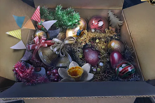 Murder in the Alps: No Quarter - Investigation 17: Eure Tages Closet Box